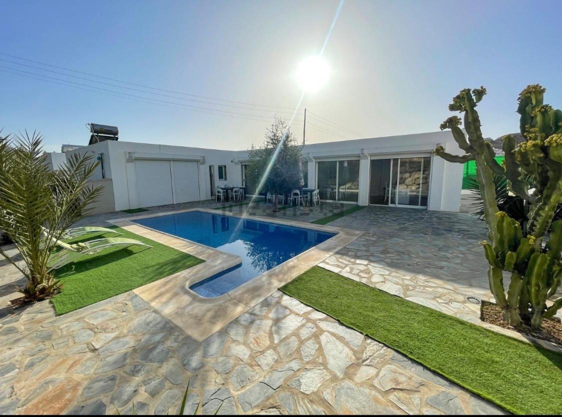 Private Pool In Villa Near The Beach Torre de Benagalbon Exterior foto